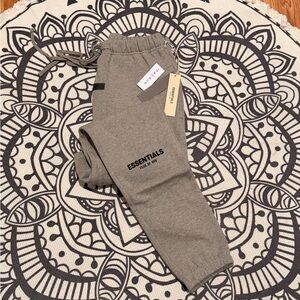 Fear of God Essentials Sweatpants (ss22)
